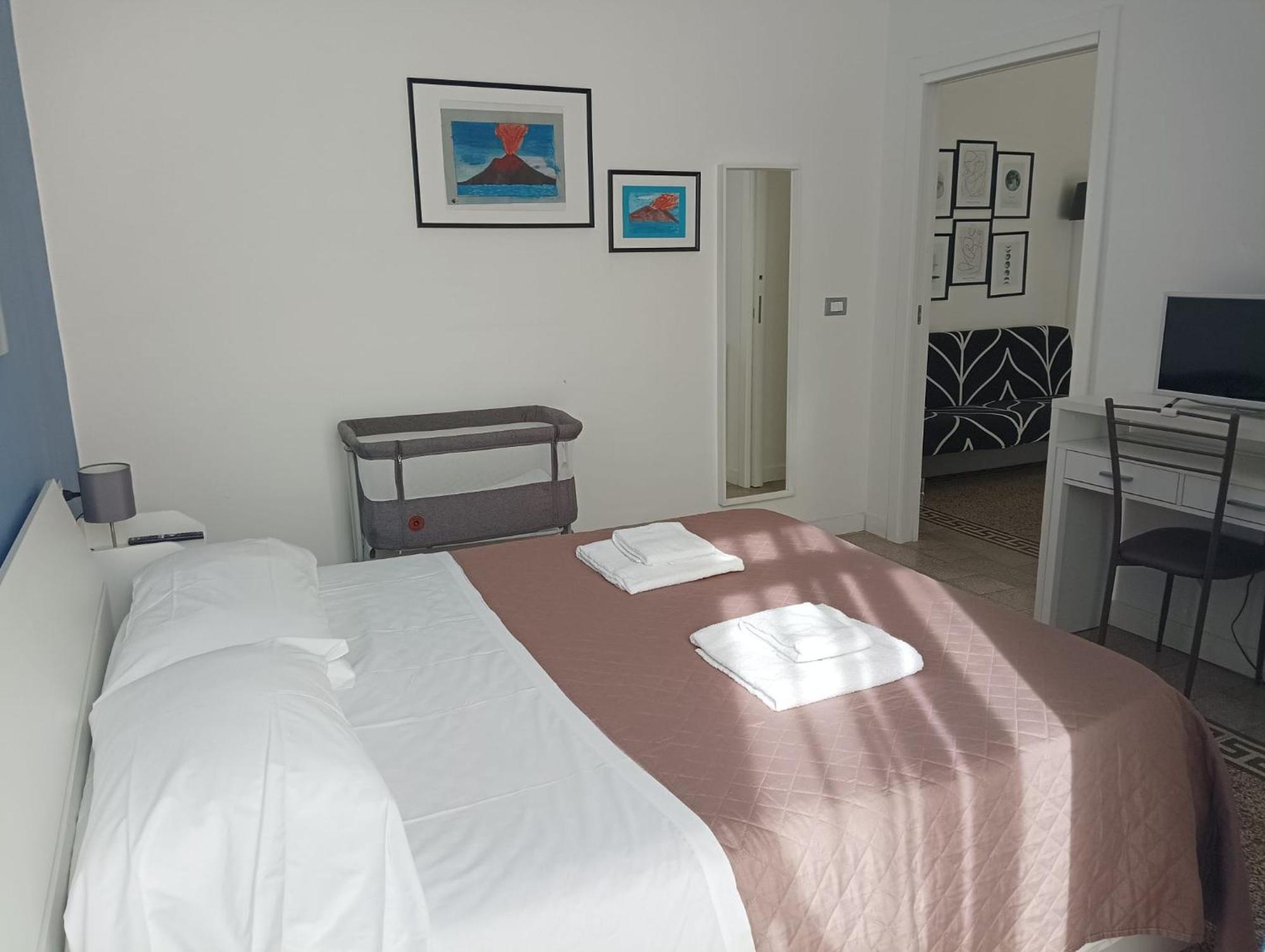 Chiarini22 Apartments Napoli Ngoại thất bức ảnh